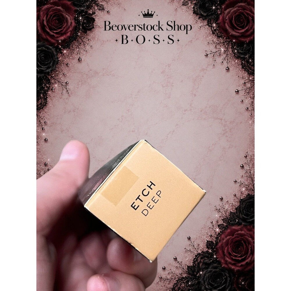 New Makeup Revolution Cut Crease Canvas Eyeshadow Base – Fetch Deep - Picture 3 of 6